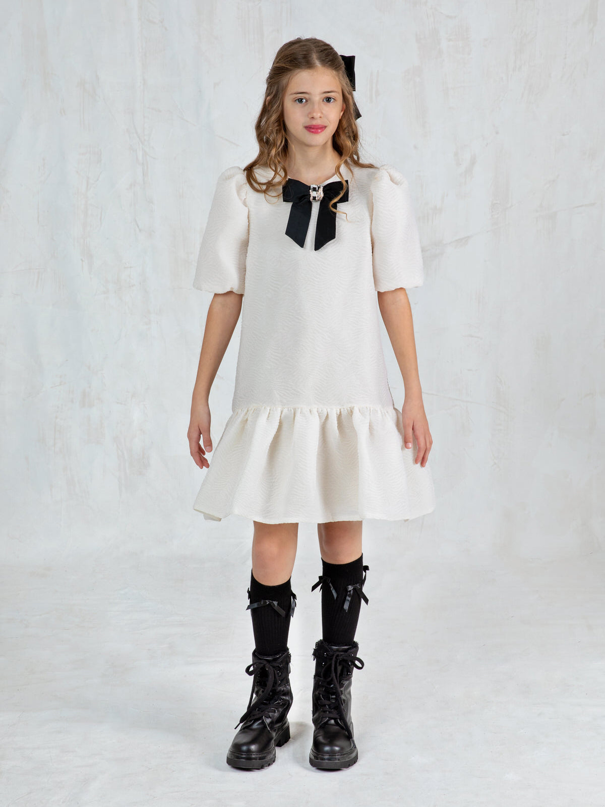 Girls' embossed dress with ruffles - DIOPE