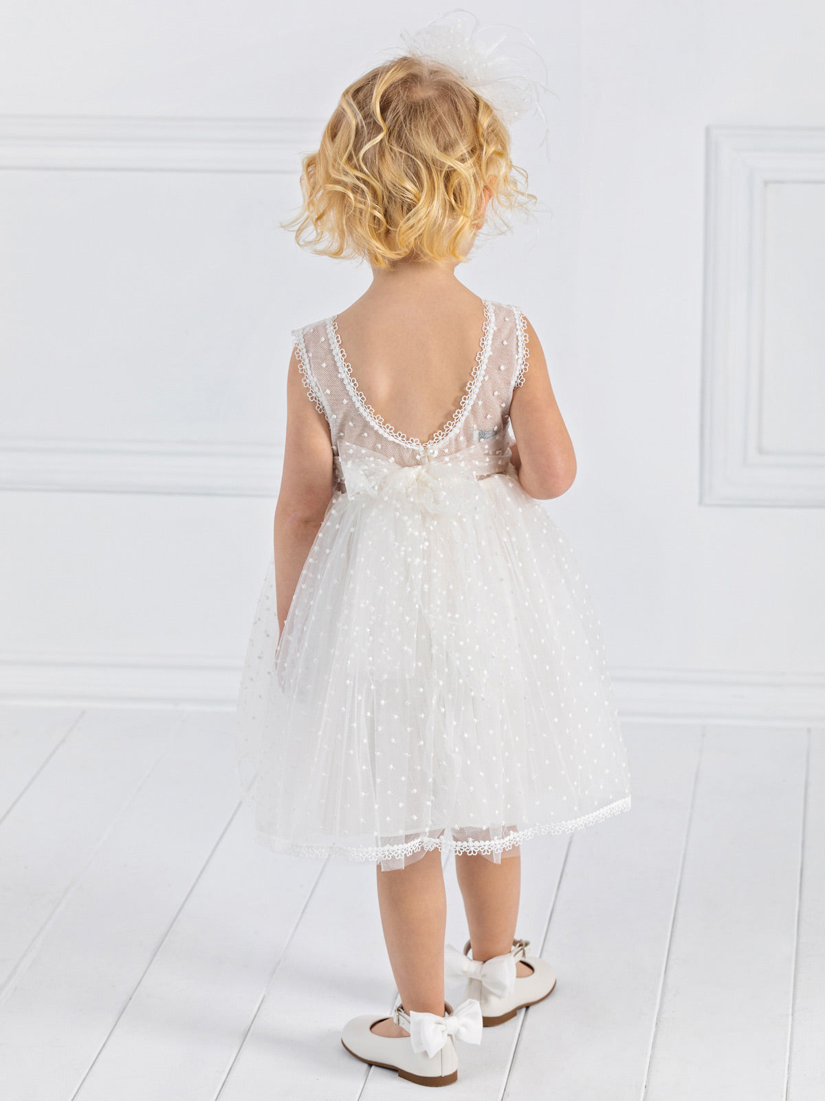 Girl's baptism dress with feathers - NAZAR