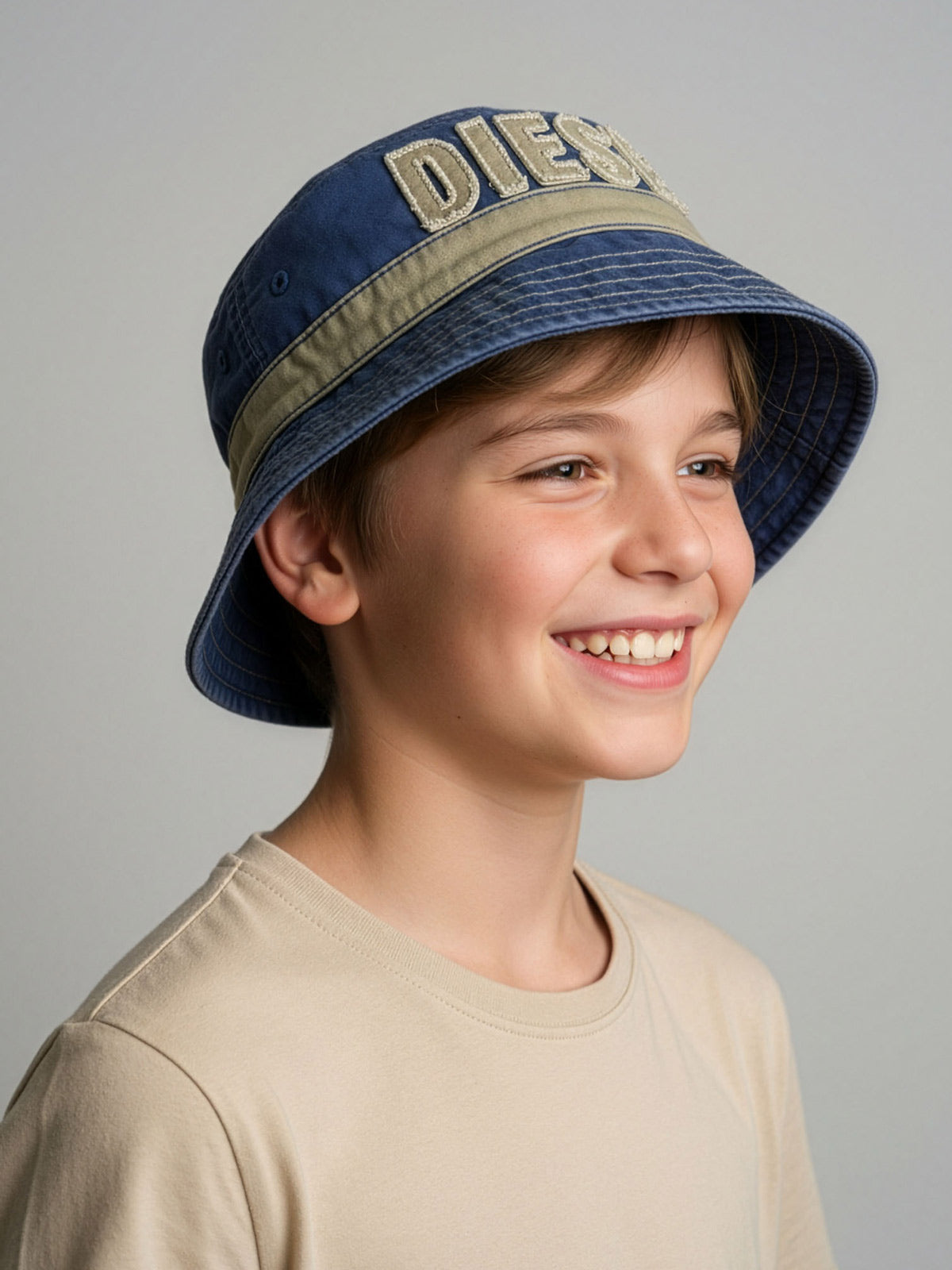Diesel kid's logo applique bucket Hat-00JBRN