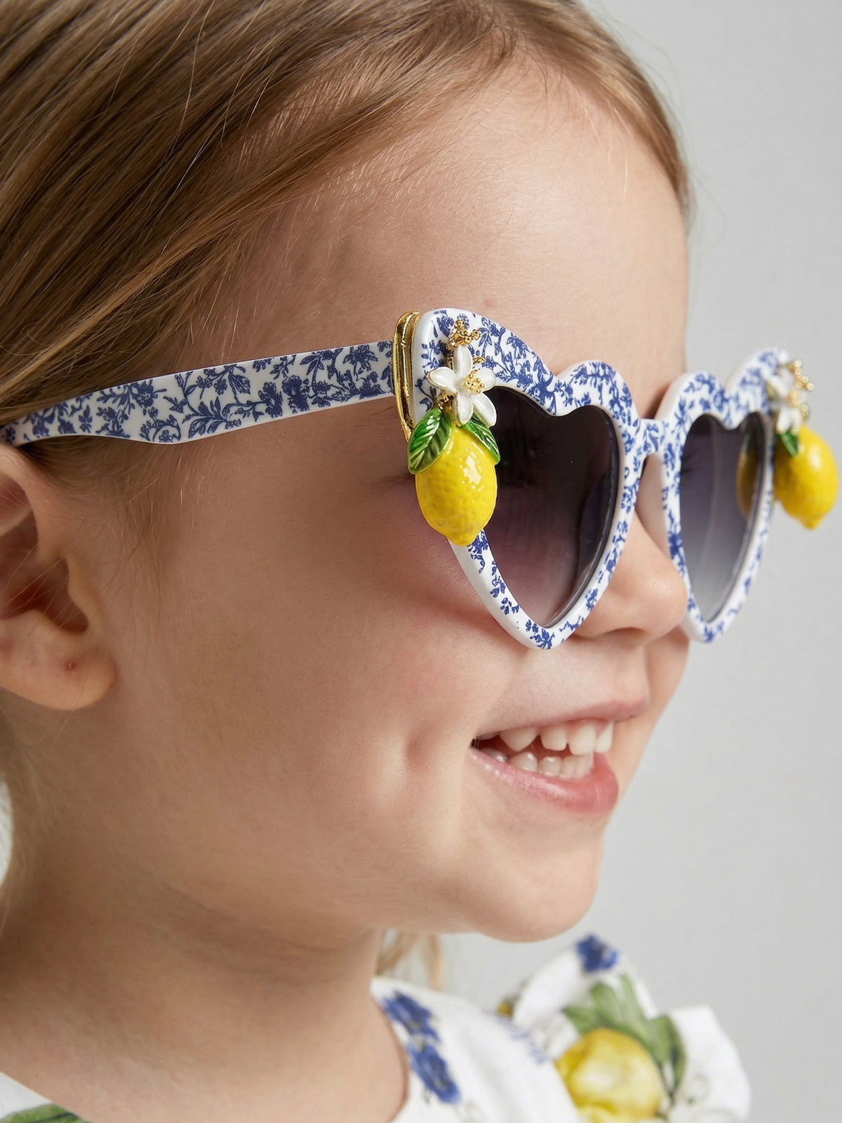 Monnalisa- Girls' Lemon sunglasses heart-shaped-19G022
