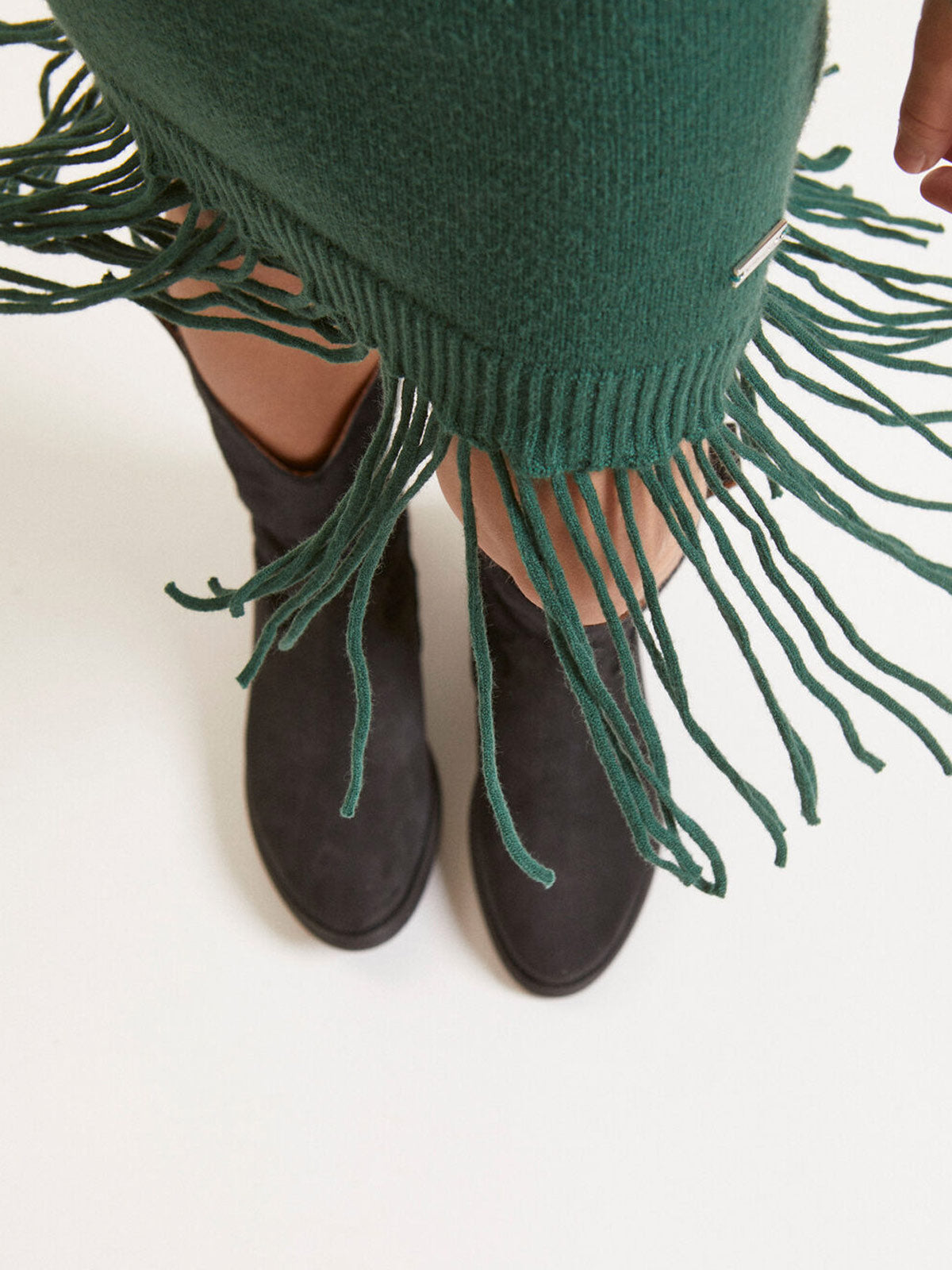 Monnalisa Πράσινο Πλεκτό φόρεμα με ψηλό λαιμό και κρόσσια