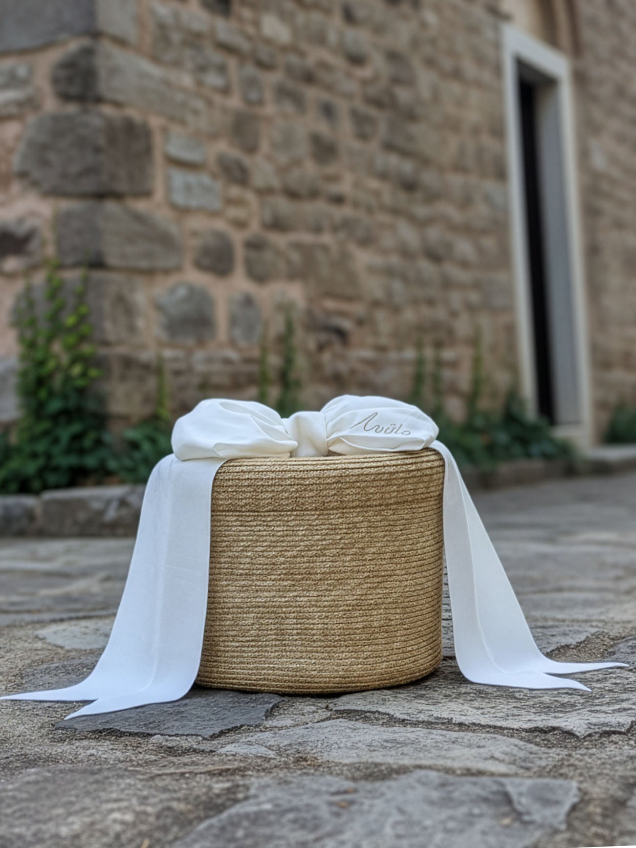 Handmade baptism basket with lid-DENIS
