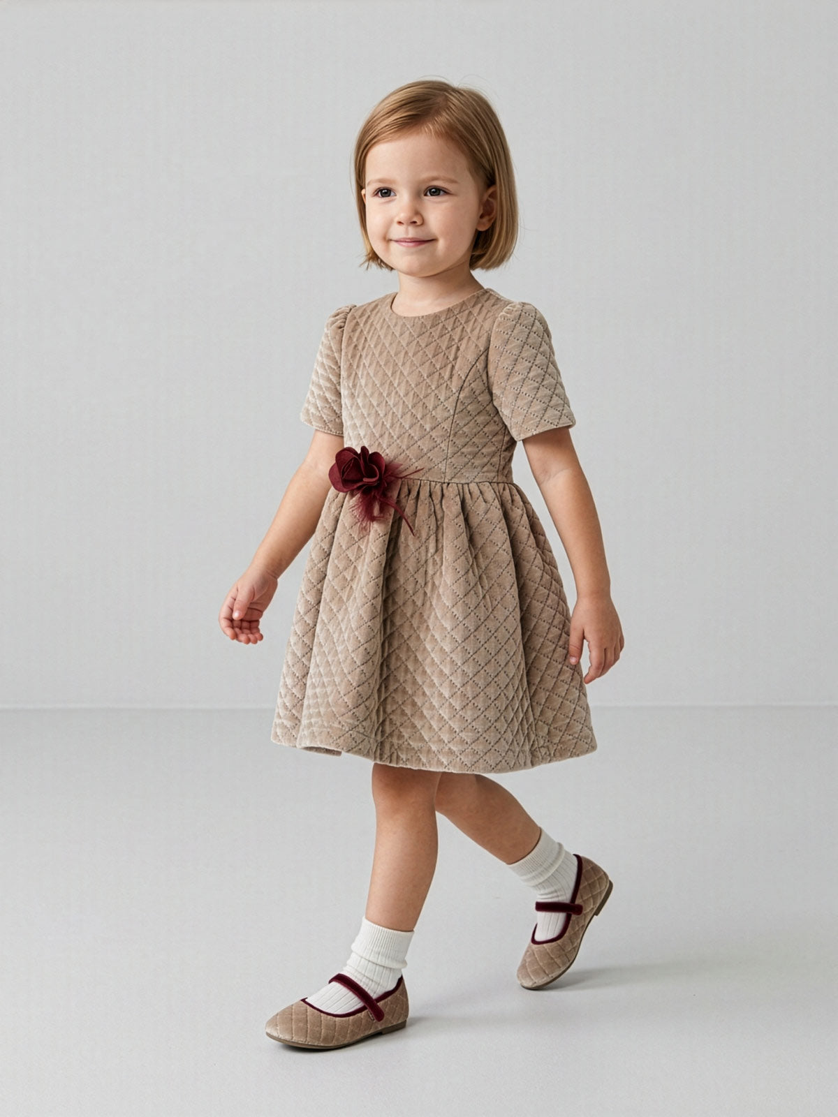 Designer's Cat Girls Quilted Velour Clos-Line Dress – CARRETE