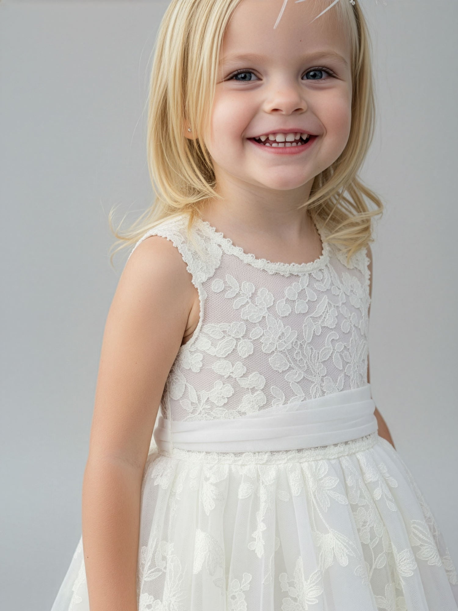 Βαπτιστικό δαντελένιο αμάνικο φόρεμα-CAYLA