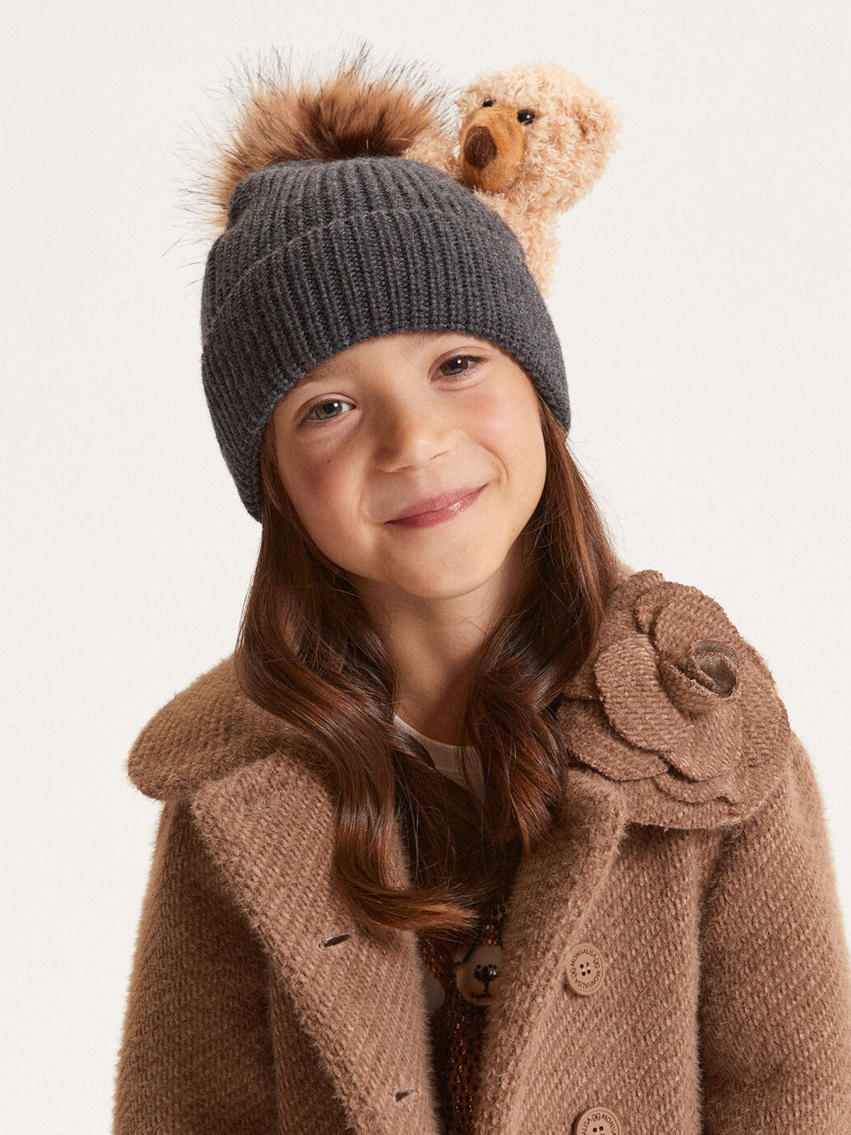 Monnalisa Knitted hat with pompom and teddy bear