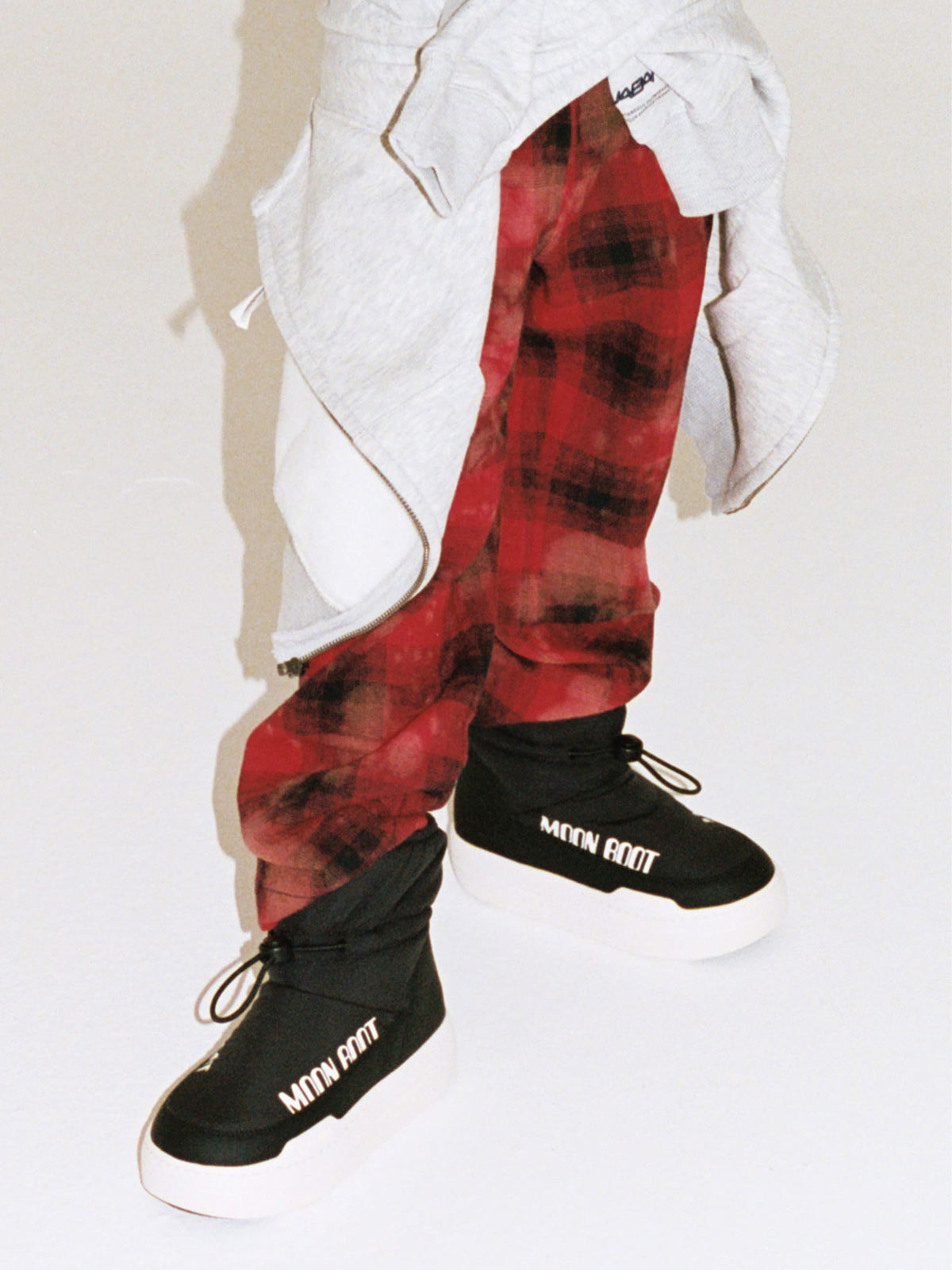 Moon Boot - Junior park  Black tube mid boots