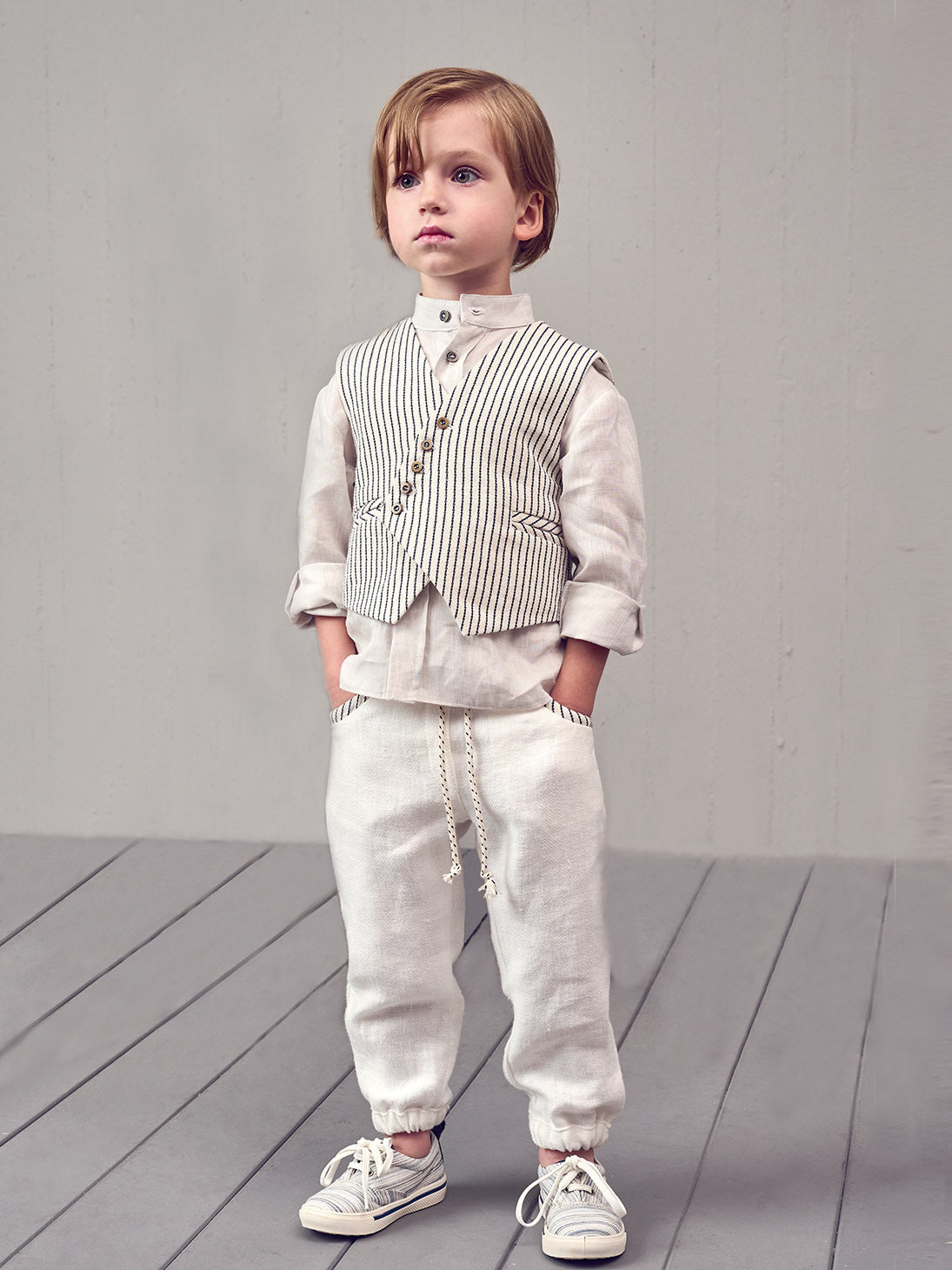 Linen outfit with fashionable striped vest - ASTERIS