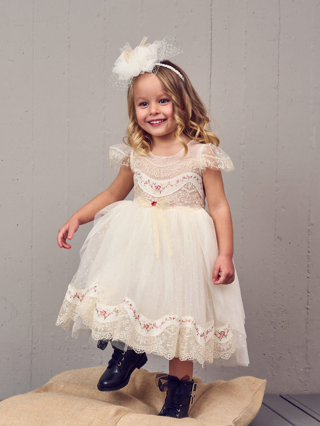Baptism dress with embroidered lace - NATALIA