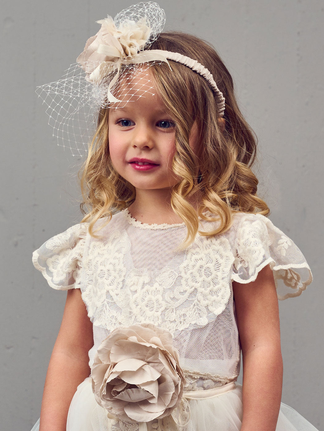 Baptism dress of lace with a detachable tail - RODANTHE